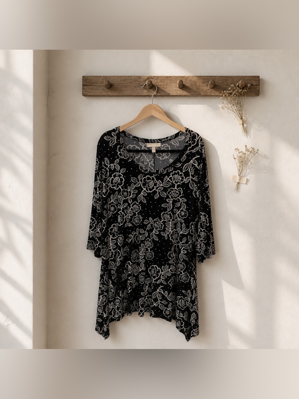 Woman Within 1x 22/24 Black Floral Scoop Neck Polyester Spandex Dress or Tunic